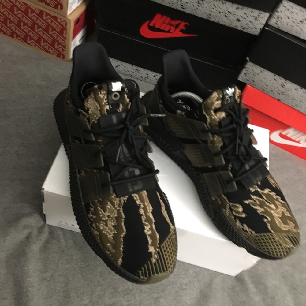 Adidas Propheres undefeated